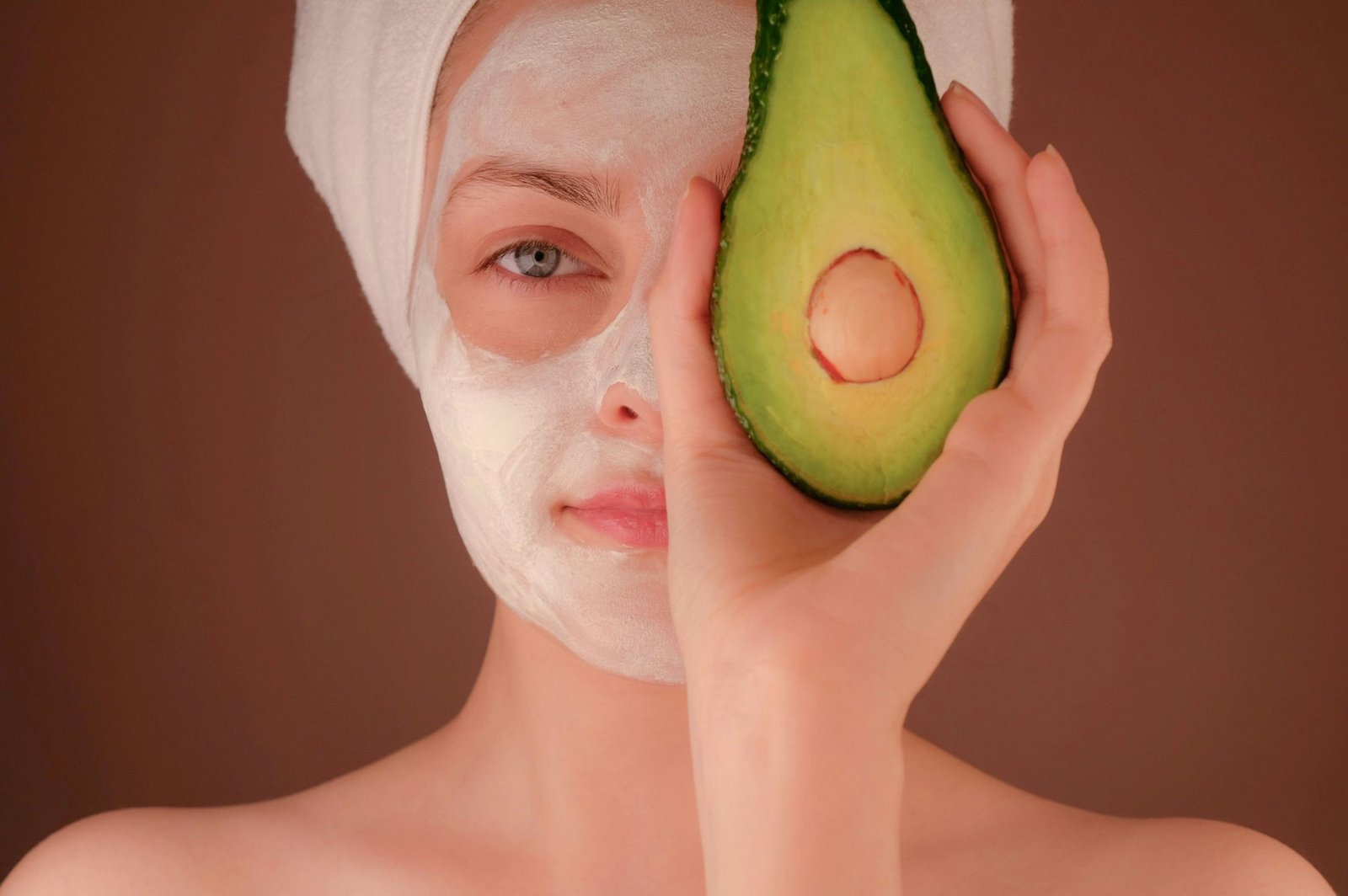 Hausmittel zum Entfernen von Wimpernextensions