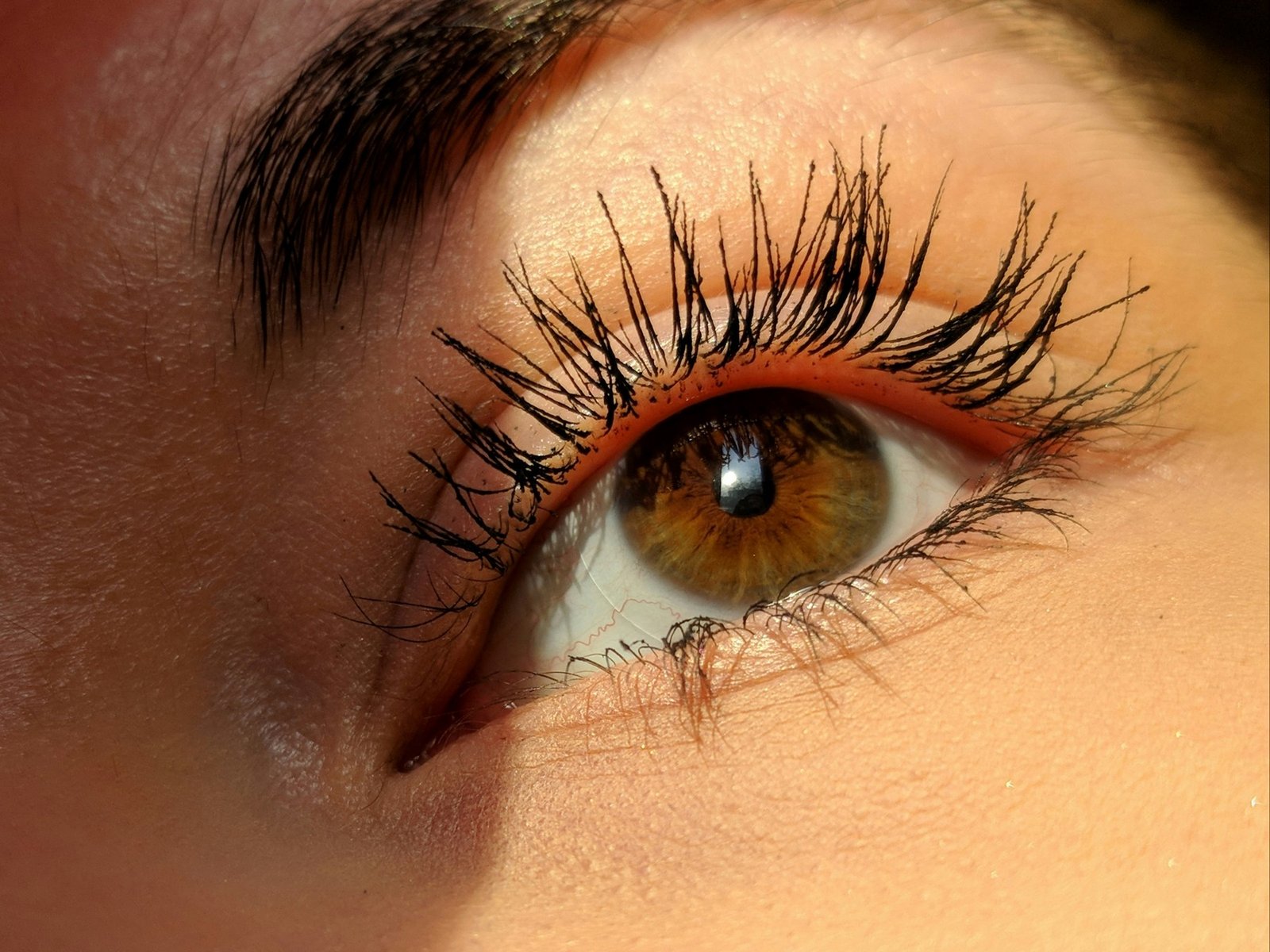 Wimpernextensions natürlich rauswachsen lassen